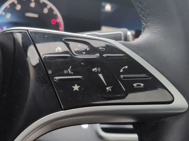 Thumbnail: 2026 Mercedes-Benz GLE - 24