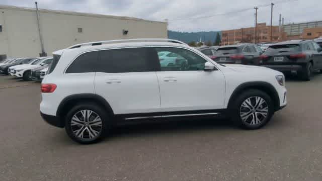 Thumbnail: 2026 Mercedes-Benz GLB - 9