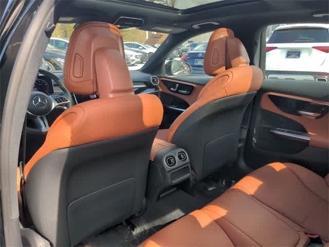 Thumbnail: 2022 Mercedes-Benz C-Class - 25