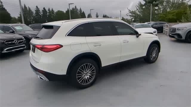 Thumbnail: 2025 Mercedes-Benz GLC - 8