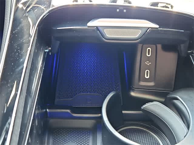 Thumbnail: 2025 Mercedes-Benz GLC - 34