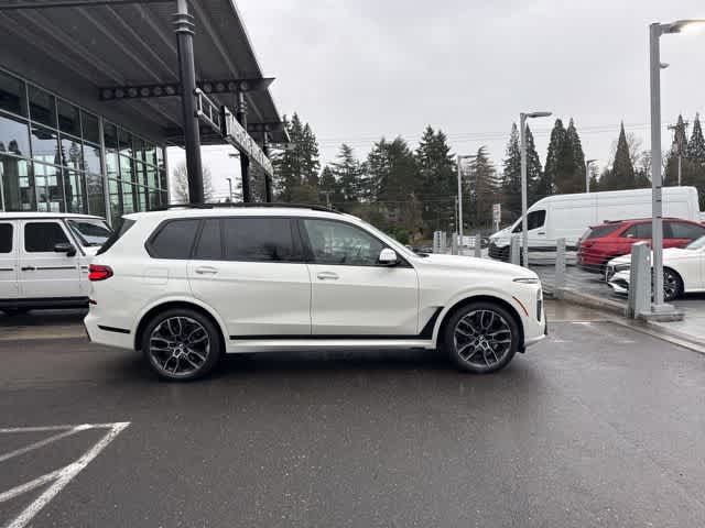 Thumbnail: 2024 BMW X7 - 4
