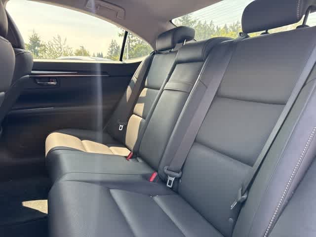 Thumbnail: 2016 Lexus ES - 11