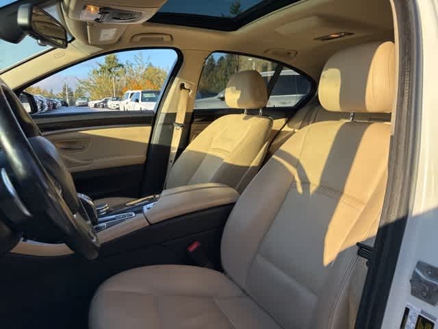 Thumbnail: 2016 BMW 5 Series - 13