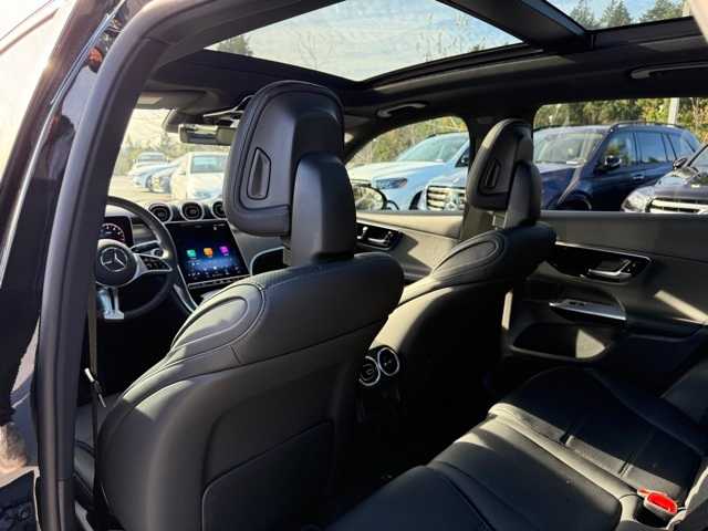 Thumbnail: 2025 Mercedes-Benz GLC - 10