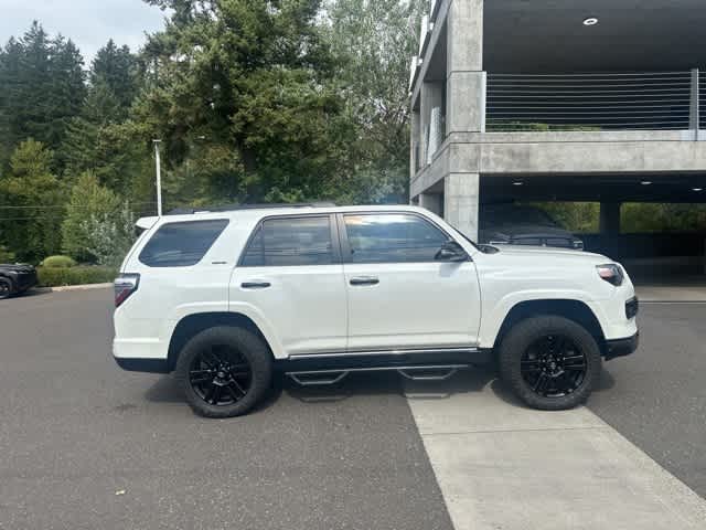 Thumbnail: 2020 Toyota 4Runner - 4