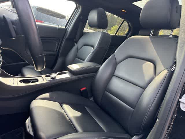 Thumbnail: 2016 Mercedes-Benz GLA - 13