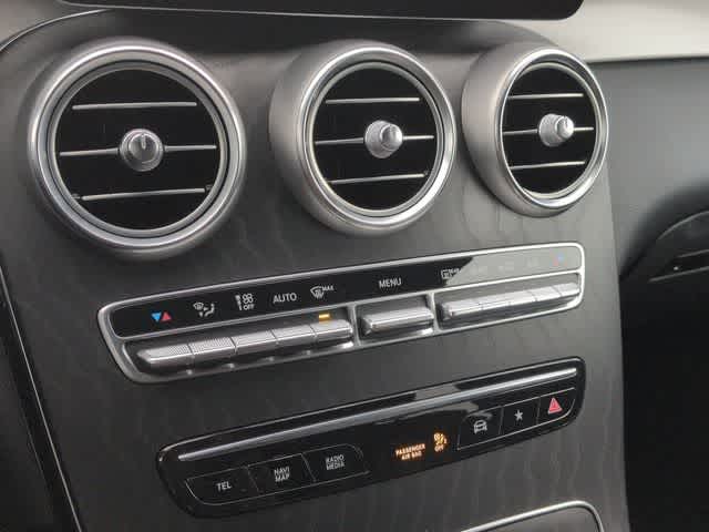 Thumbnail: 2021 Mercedes-Benz GLC - 28