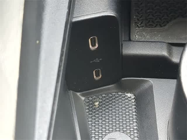 Thumbnail: 2024 Mercedes-Benz E-Class - 32