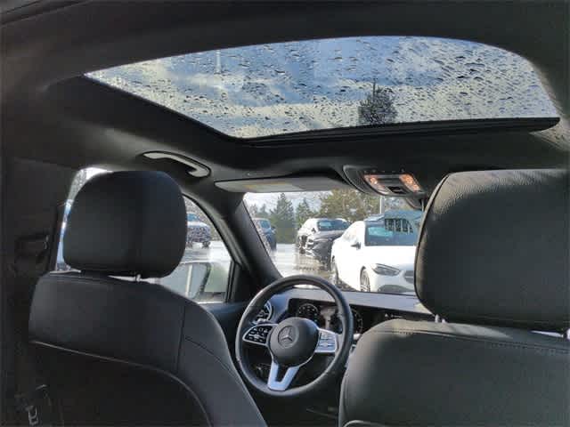 Thumbnail: 2023 Mercedes-Benz GLB - 23