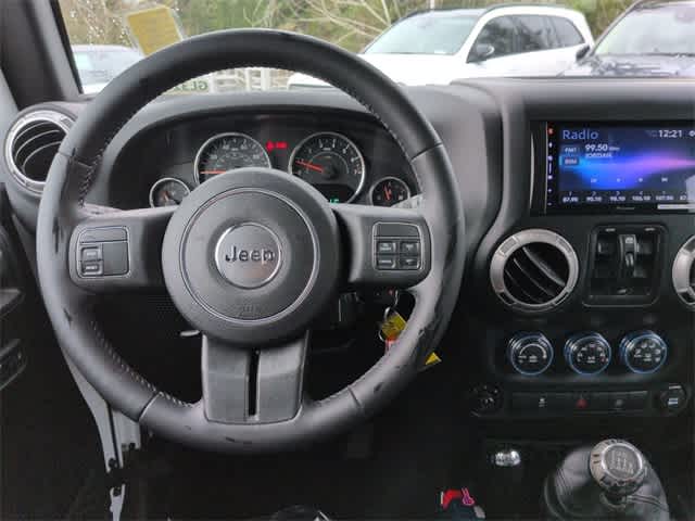 Thumbnail: 2016 Jeep Wrangler - 25