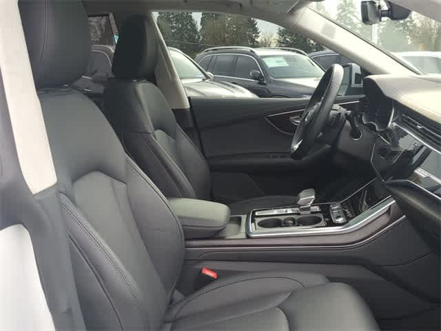 Thumbnail: 2023 Audi Q8 - 23