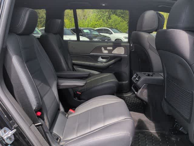 Thumbnail: 2026 Mercedes-Benz GLS - 21