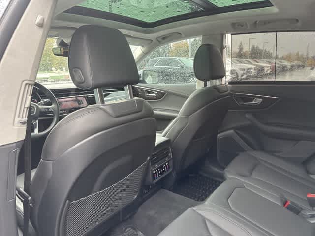 Thumbnail: 2023 Audi Q8 - 10