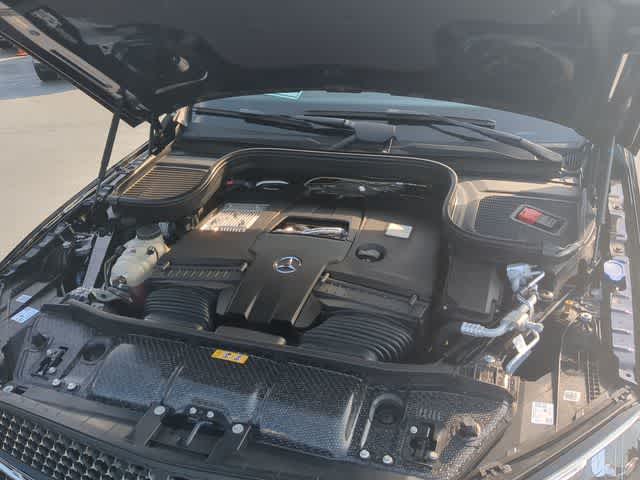 Thumbnail: 2026 Mercedes-Benz GLE - 14