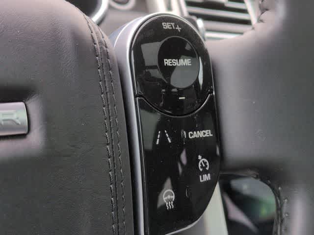 Thumbnail: 2022 Land Rover Range Rover - 25