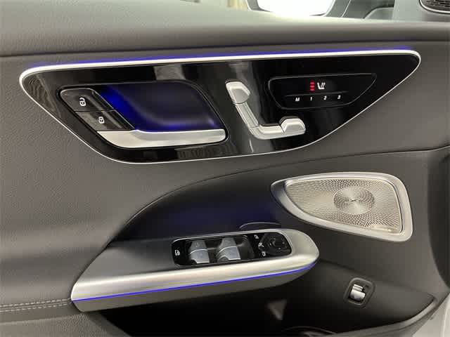 Thumbnail: 2025 Mercedes-Benz C-Class - 18