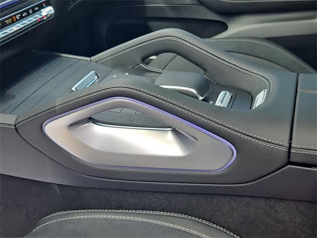 Thumbnail: 2025 Mercedes-Benz GLE - 42