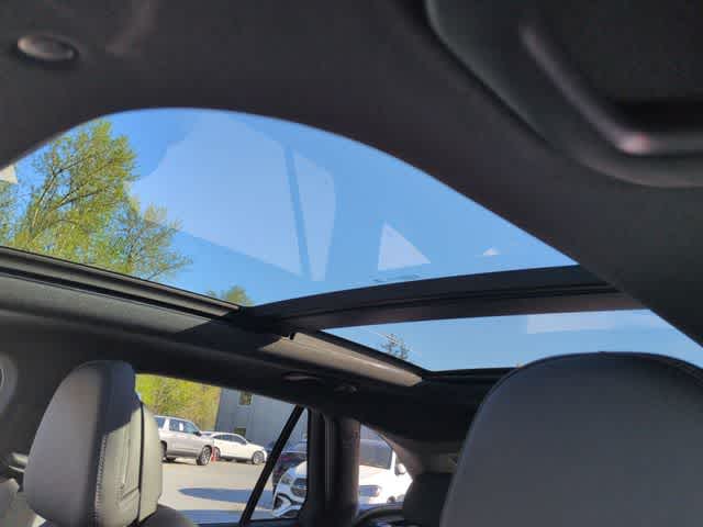 Thumbnail: 2026 Mercedes-Benz GLC - 19