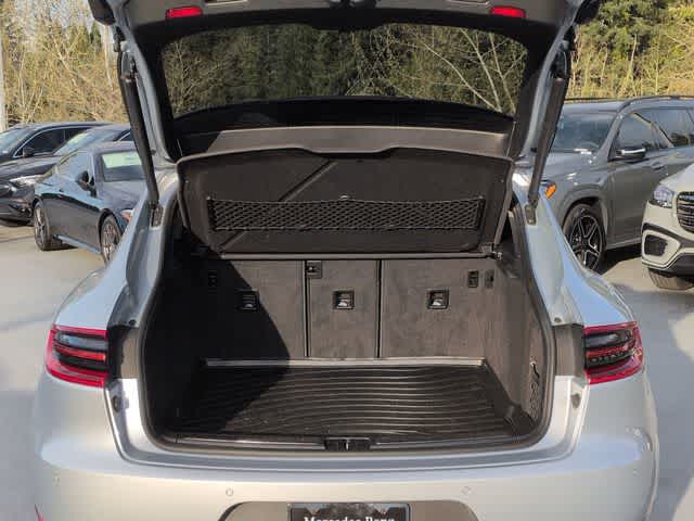 Thumbnail: 2018 Porsche Macan - 37