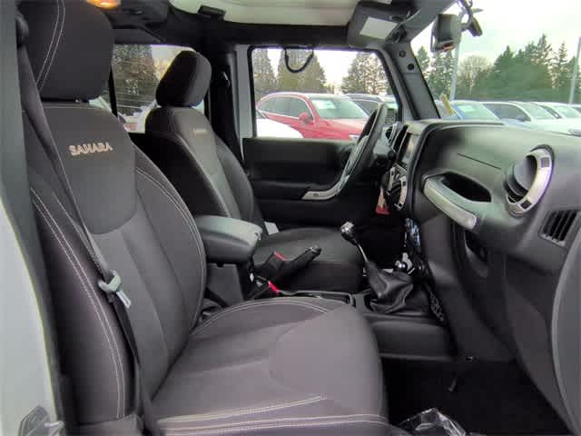 Thumbnail: 2016 Jeep Wrangler - 24