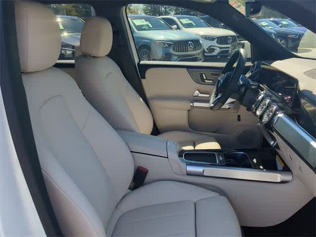 Thumbnail: 2025 Mercedes-Benz GLB - 22