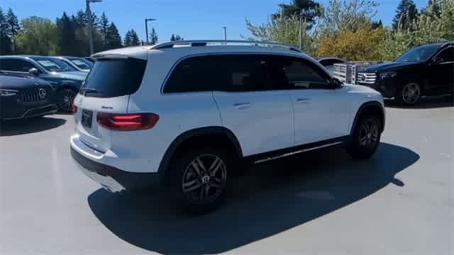 Thumbnail: 2025 Mercedes-Benz GLB - 8