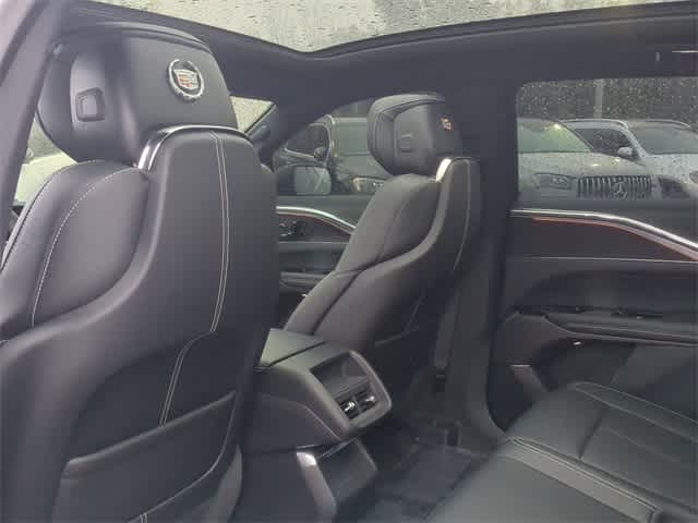 Thumbnail: 2024 Cadillac Lyriq - 19