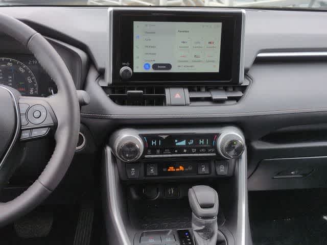 Thumbnail: 2025 Toyota RAV4 - 28