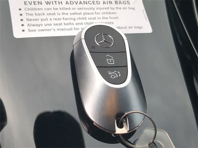 Thumbnail: 2025 Mercedes-Benz C-Class - 35