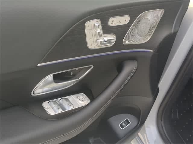 Thumbnail: 2026 Mercedes-Benz GLS - 17