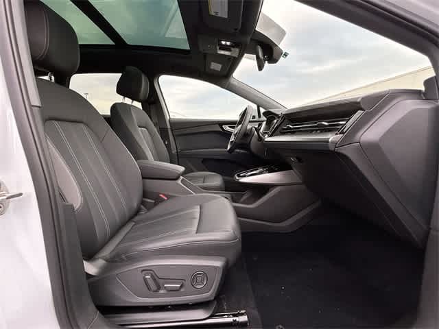 Thumbnail: 2023 Audi Q4 e-tron - 23