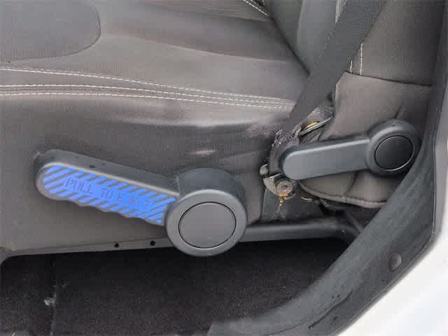 Thumbnail: 2016 Jeep Wrangler - 18