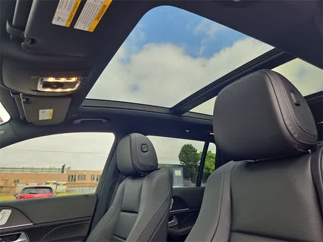 Thumbnail: 2025 Mercedes-Benz GLS - 20