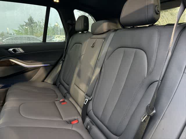Thumbnail: 2021 BMW X5 - 11
