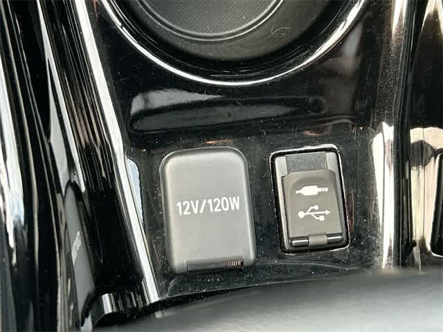 Thumbnail: 2018 Toyota Prius - 32