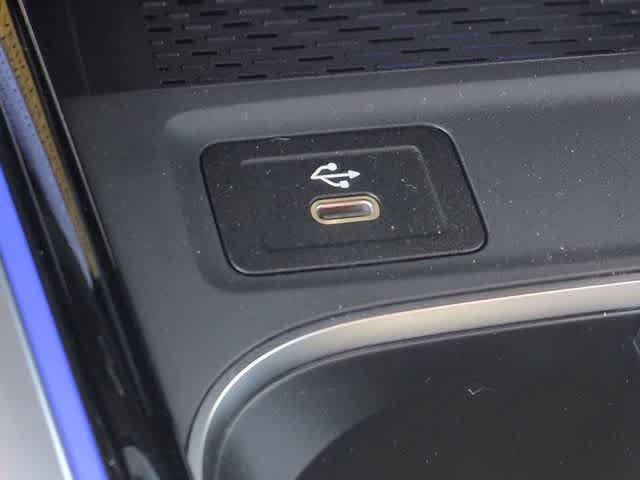 Thumbnail: 2026 Mercedes-Benz GLB - 31