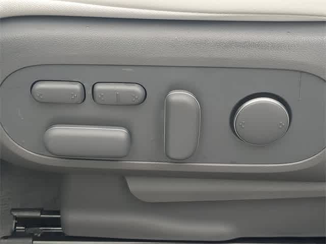 Thumbnail: 2024 Hyundai Ioniq 5 - 17