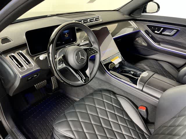Thumbnail: 2024 Mercedes-Benz S-Class - 10