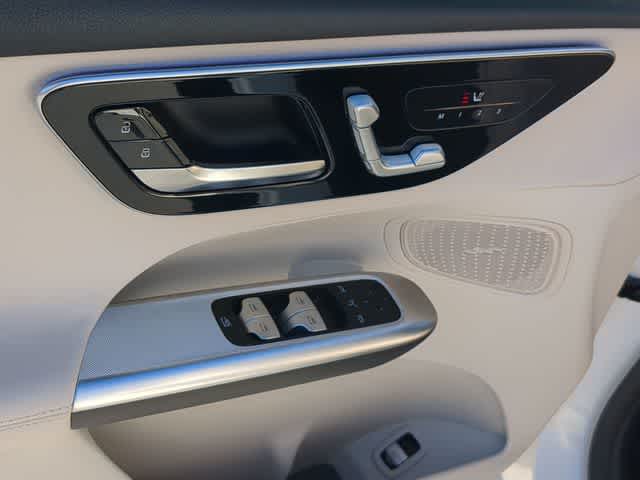 Thumbnail: 2026 Mercedes-Benz GLC - 17