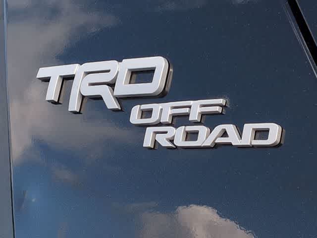 Thumbnail: 2020 Toyota 4Runner - 13