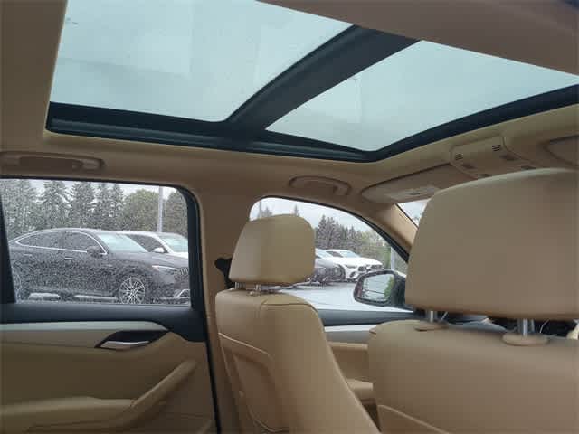 Thumbnail: 2014 BMW X1 - 23