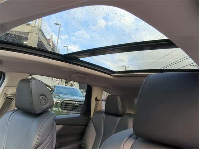 Thumbnail: 2024 Acura MDX - 20