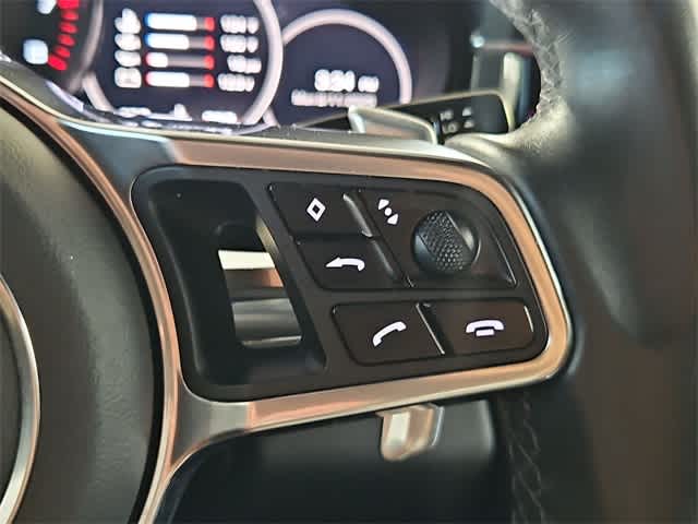 Thumbnail: 2018 Porsche Panamera - 27