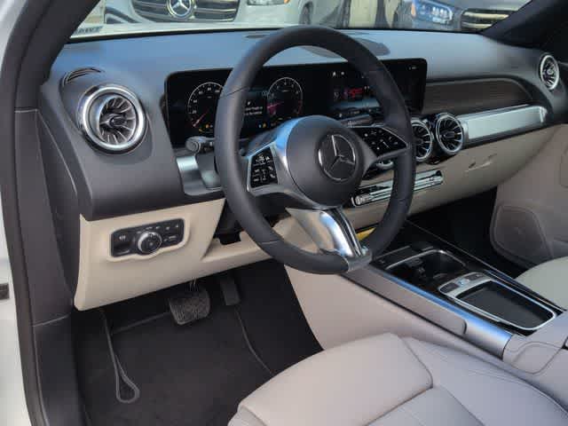 Thumbnail: 2026 Mercedes-Benz GLB - 10