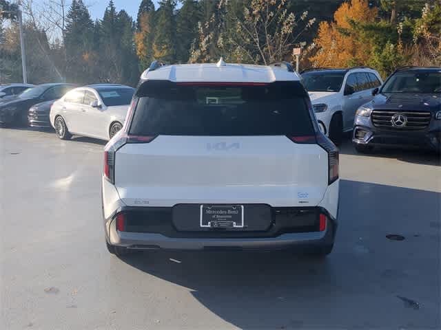 Thumbnail: 2024 Kia EV9 - 7