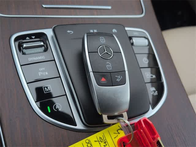 Thumbnail: 2021 Mercedes-Benz GLC - 35