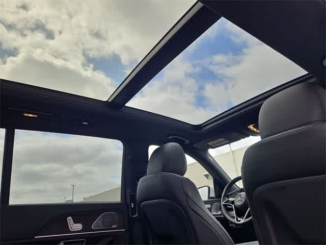 Thumbnail: 2025 Mercedes-Benz GLS - 23