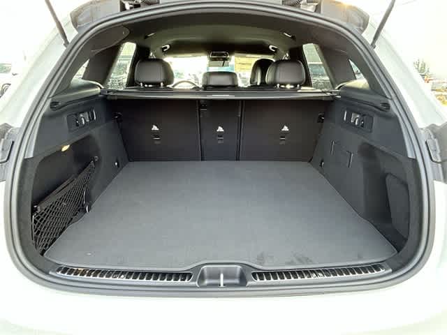 Thumbnail: 2026 Mercedes-Benz GLC - 35