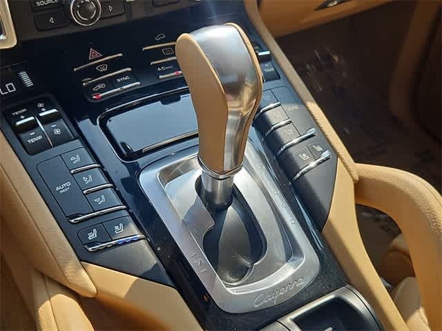 Thumbnail: 2014 Porsche Cayenne - 34